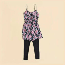 Kleidung drunter einer vollverschleierten Frau in Deutschland aus dem Projekt Munaqabba von Selina Pfrüner